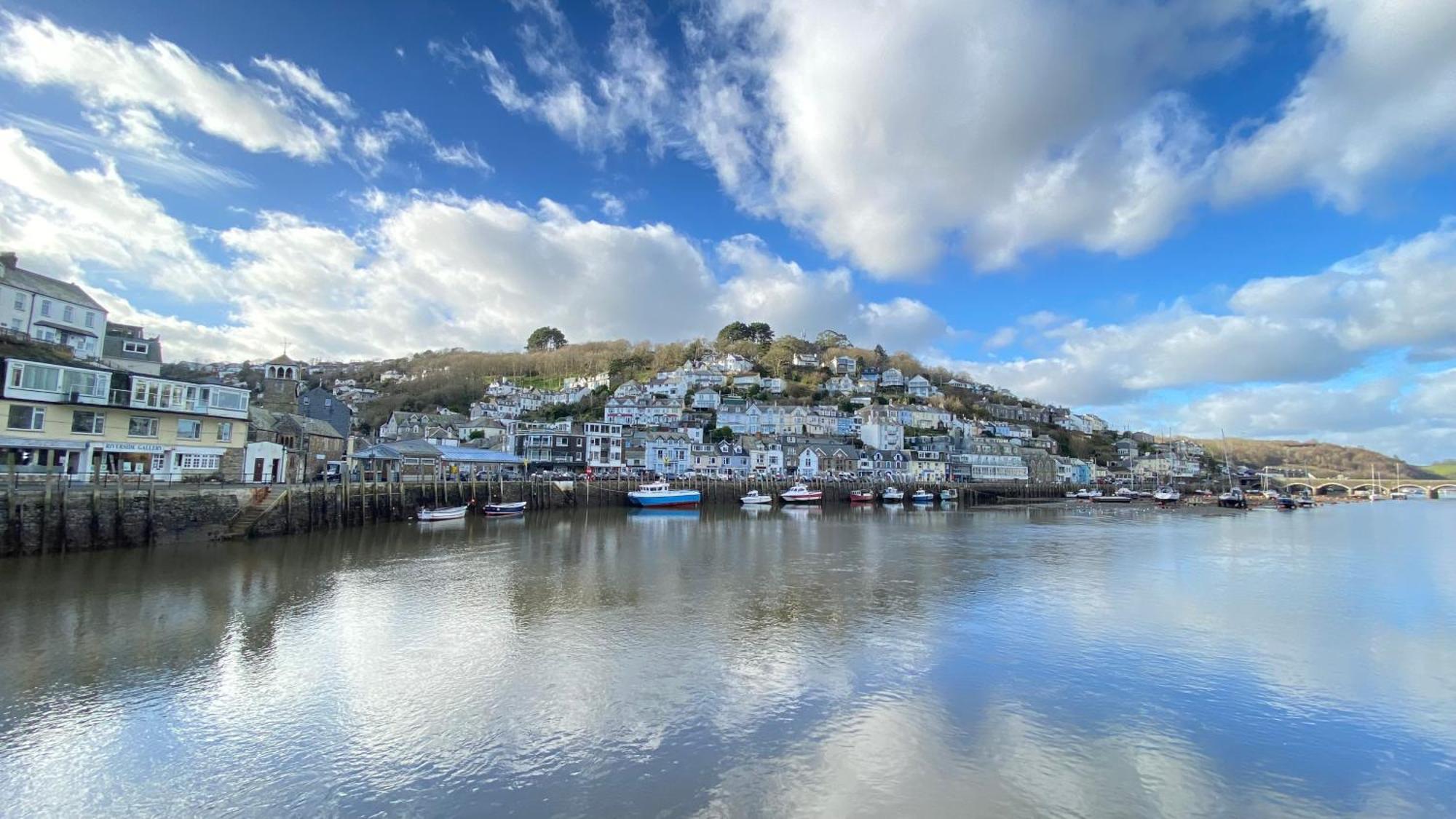 Looe With A View - Entire Apartment With Free Allocated Parking Exterior foto